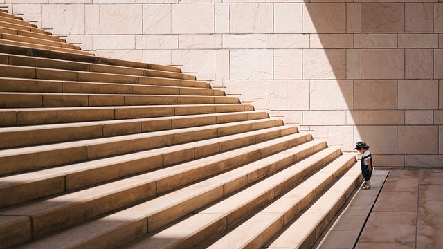 This is the ultimate guide for a freelance recruiter. This blog will give you all the tips and tricks you need to build a successful freelance recruiter business.