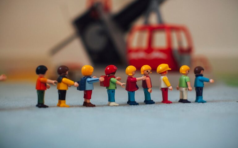 Header image of model people for the blog - Best recruiting software for small business.