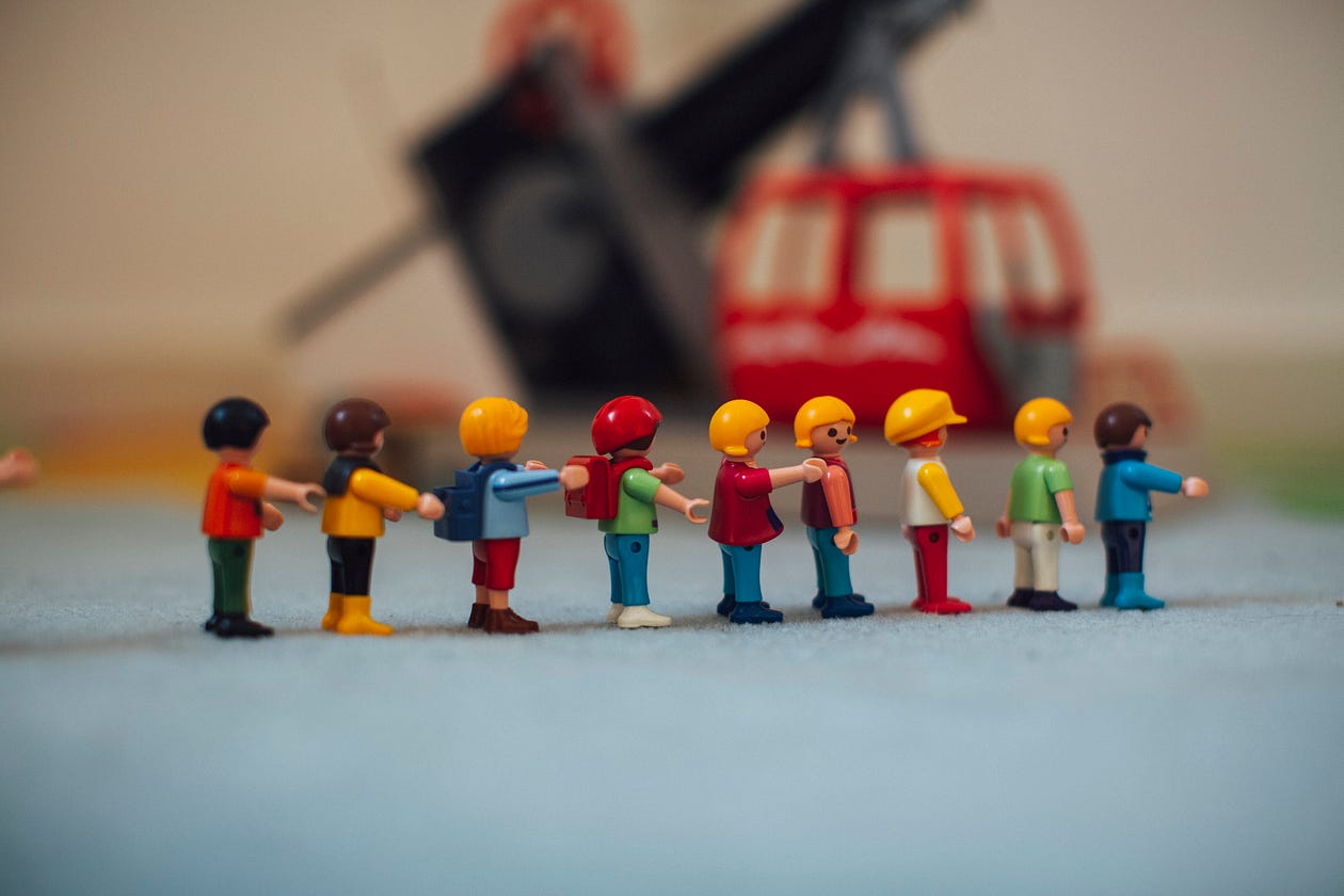Header image of model people for the blog - Best recruiting software for small business.